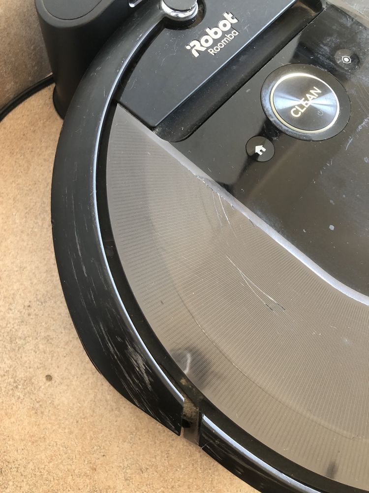 iRobot Roomba i7