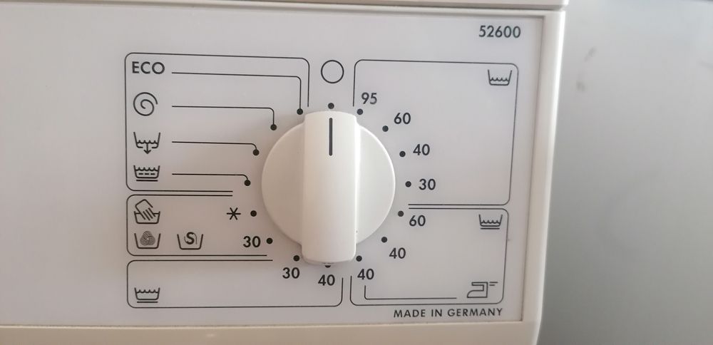 Máquina lavar roupa AEG