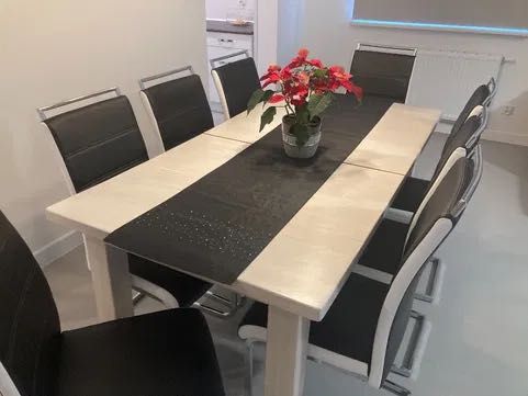 Stół dębowy ręcznie robiony