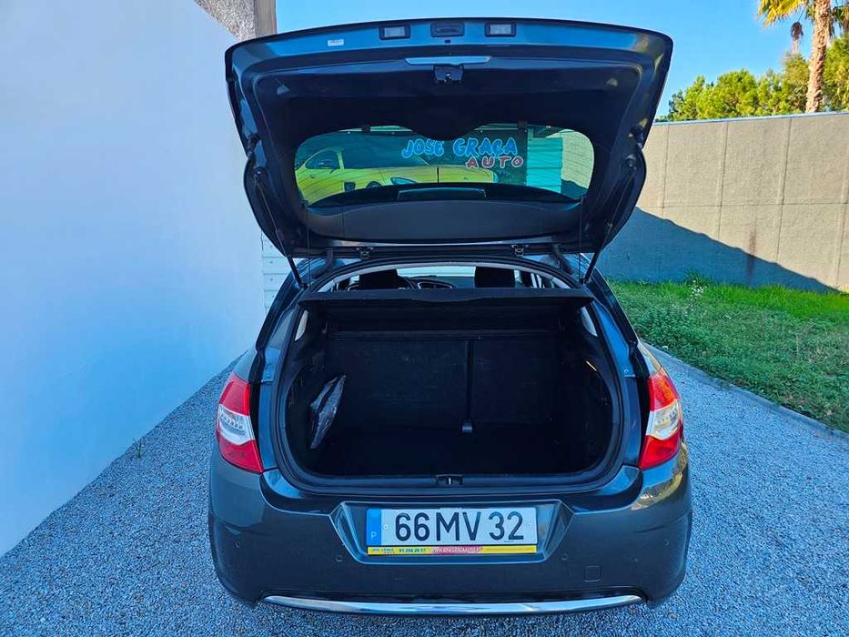 Citroen C4 1.6E-Hdi 112Cv Cx/Auto 05/2012