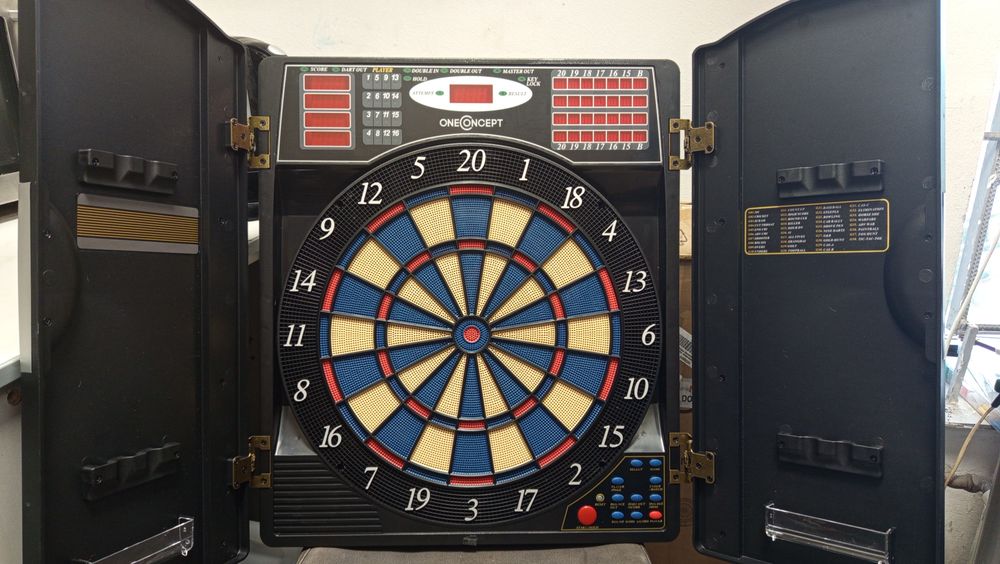 Tablica elektroniczna dart One Concept