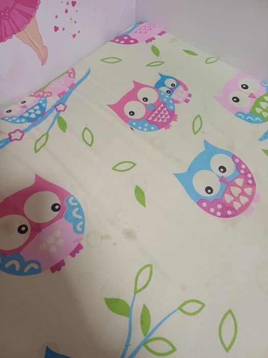 Ліжко для дівчинки