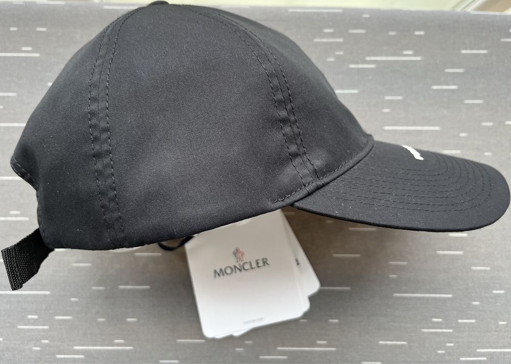 Кепка Moncler