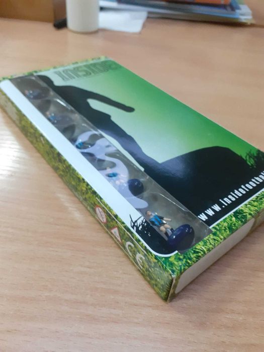 Миниатюрная команда Черноморец для игры в настольный футбол