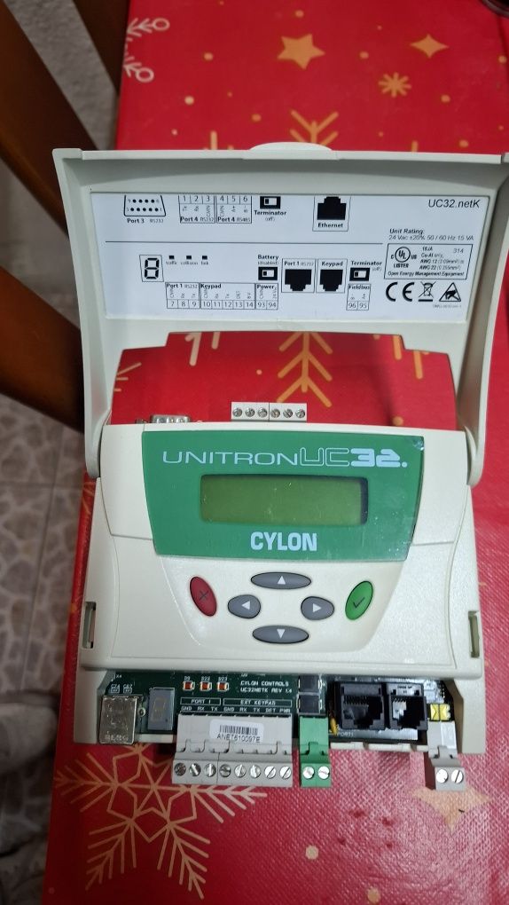 CYLON Unitron UC32
