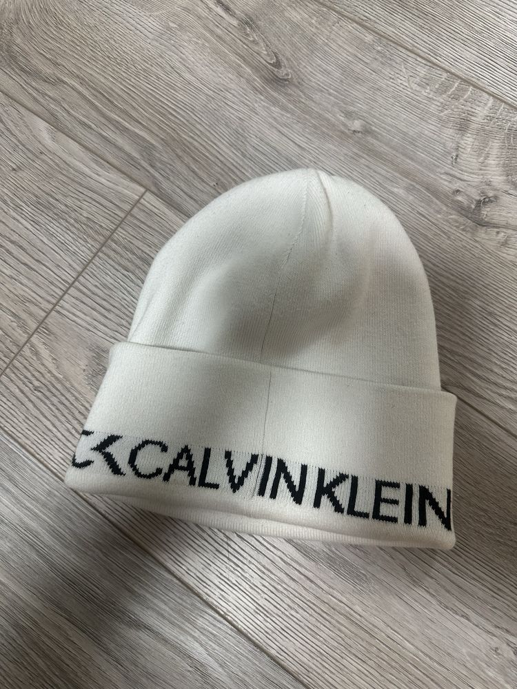 Шапка Calvin Klein
