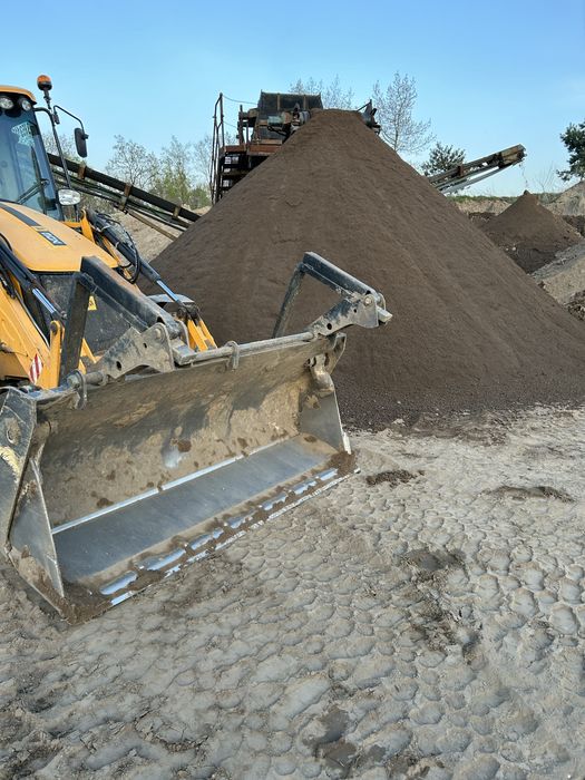 Zwir kamień piasek ziemia podsyp tluczen
