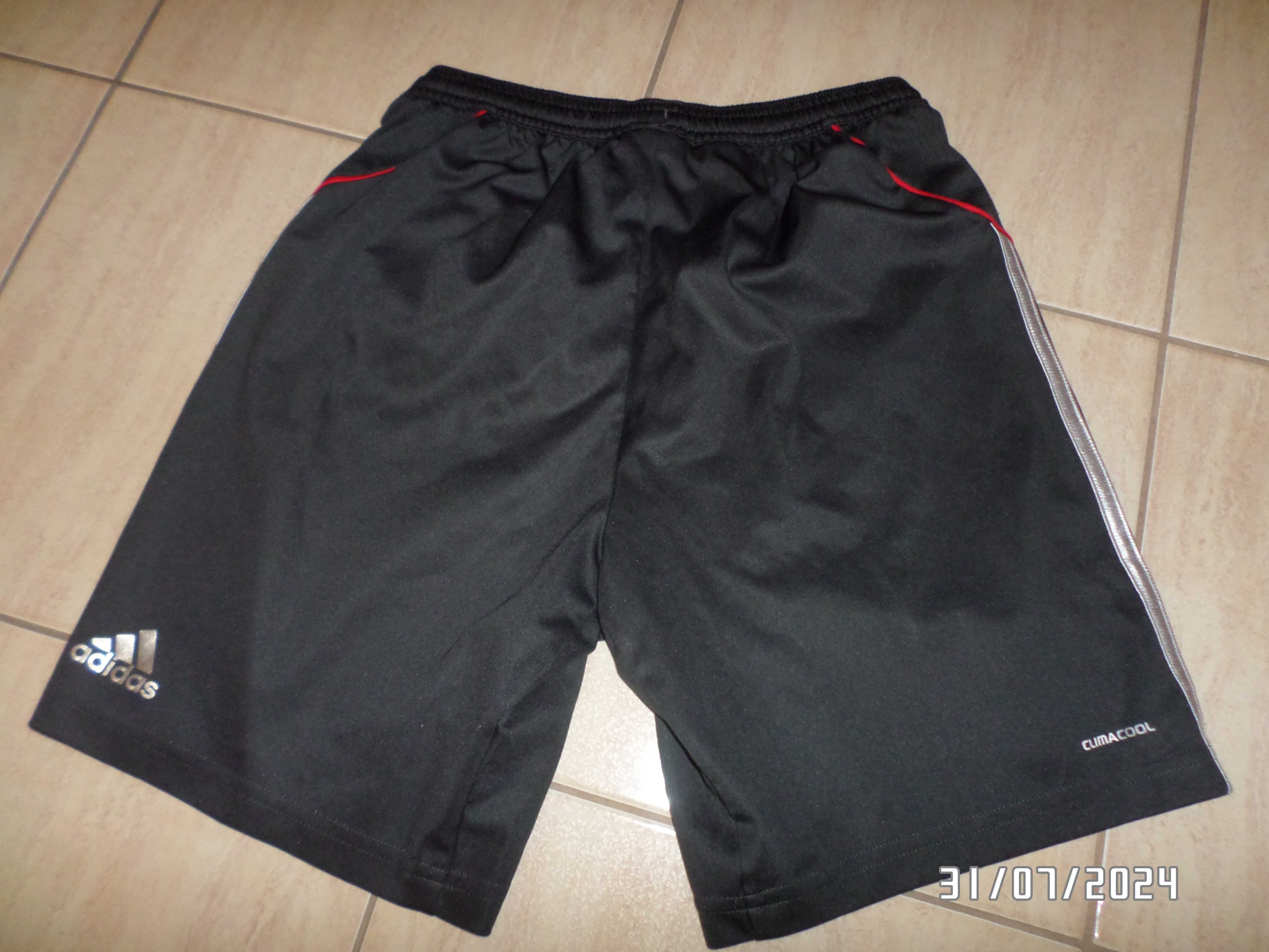 spodenki dla chłopca sportowe -Adidas-LIVERPOOL-S