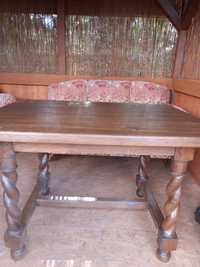 Stół drewniny ręcznie robiony.