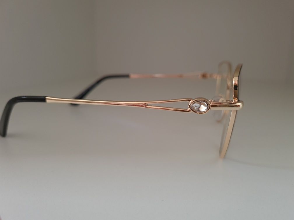 Nowe Okulary Oprawki Aluminiowe Kocie Oczy Złote z Diamentem UV400