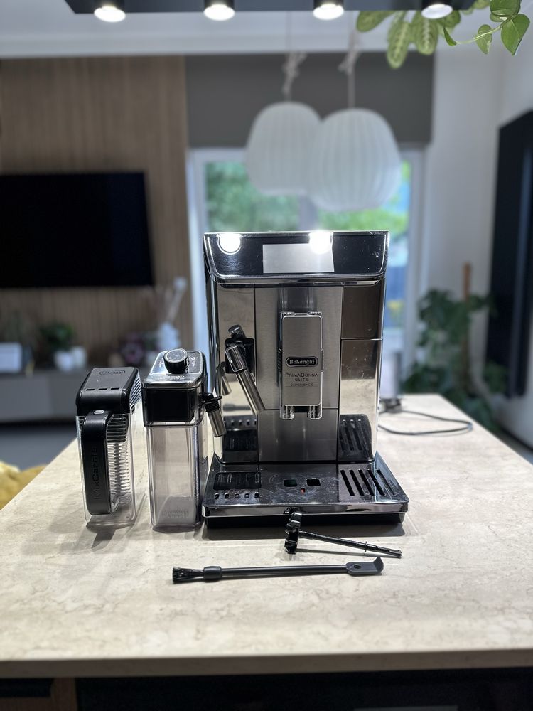 Ekspres DeLonghi PrimaDonna