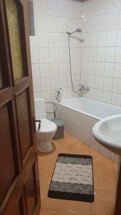 Будинок на високому фундаменті