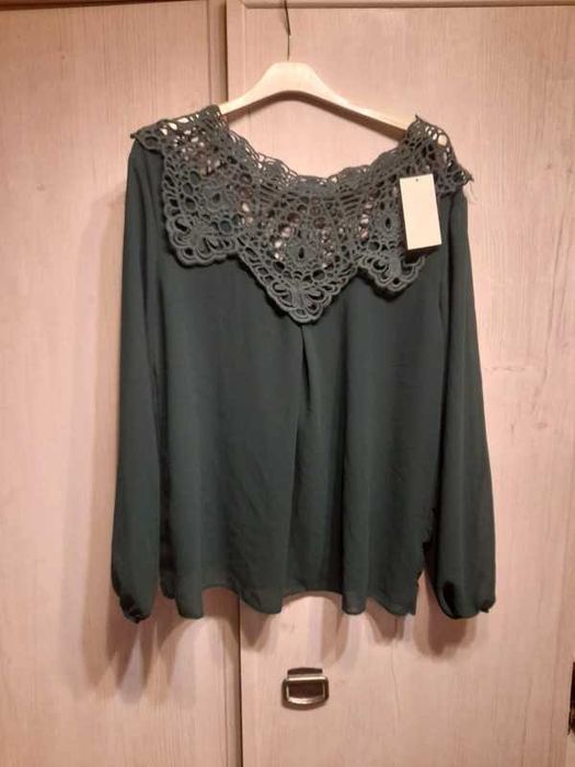 Szmaragdowa elegancka bluzka z koronką rozm M New Collection