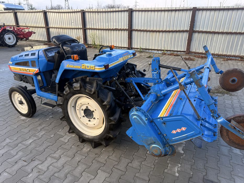 Японський трактор Iseki TU205 LandHope
