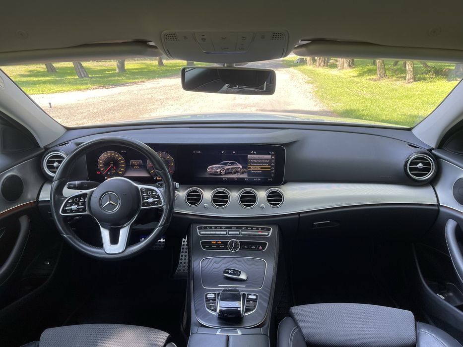 Mercedes Benz E klasa 220d 194km