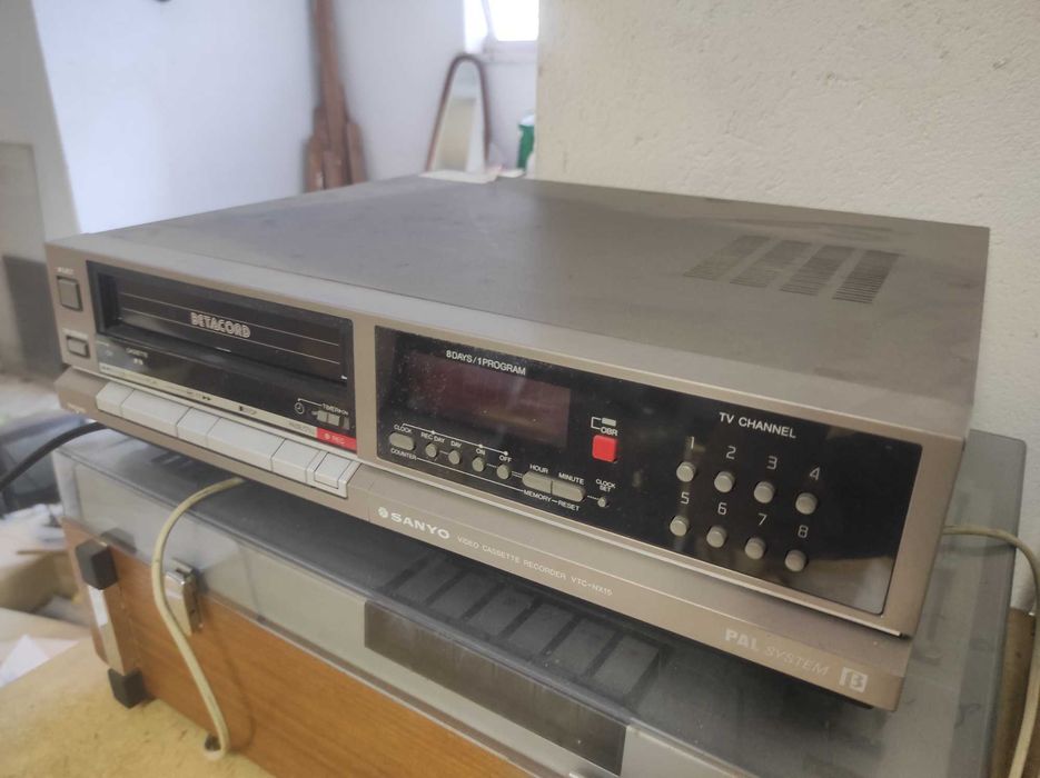 Gravador Sanyo Betacord VTC-NX15