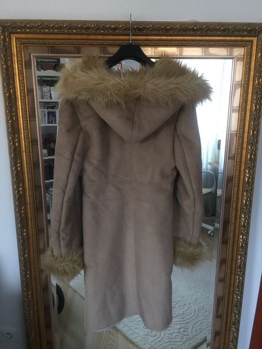 Kożuch firmy ConMar efektowny ekologiczny z kapturem M/38/salon 349zł