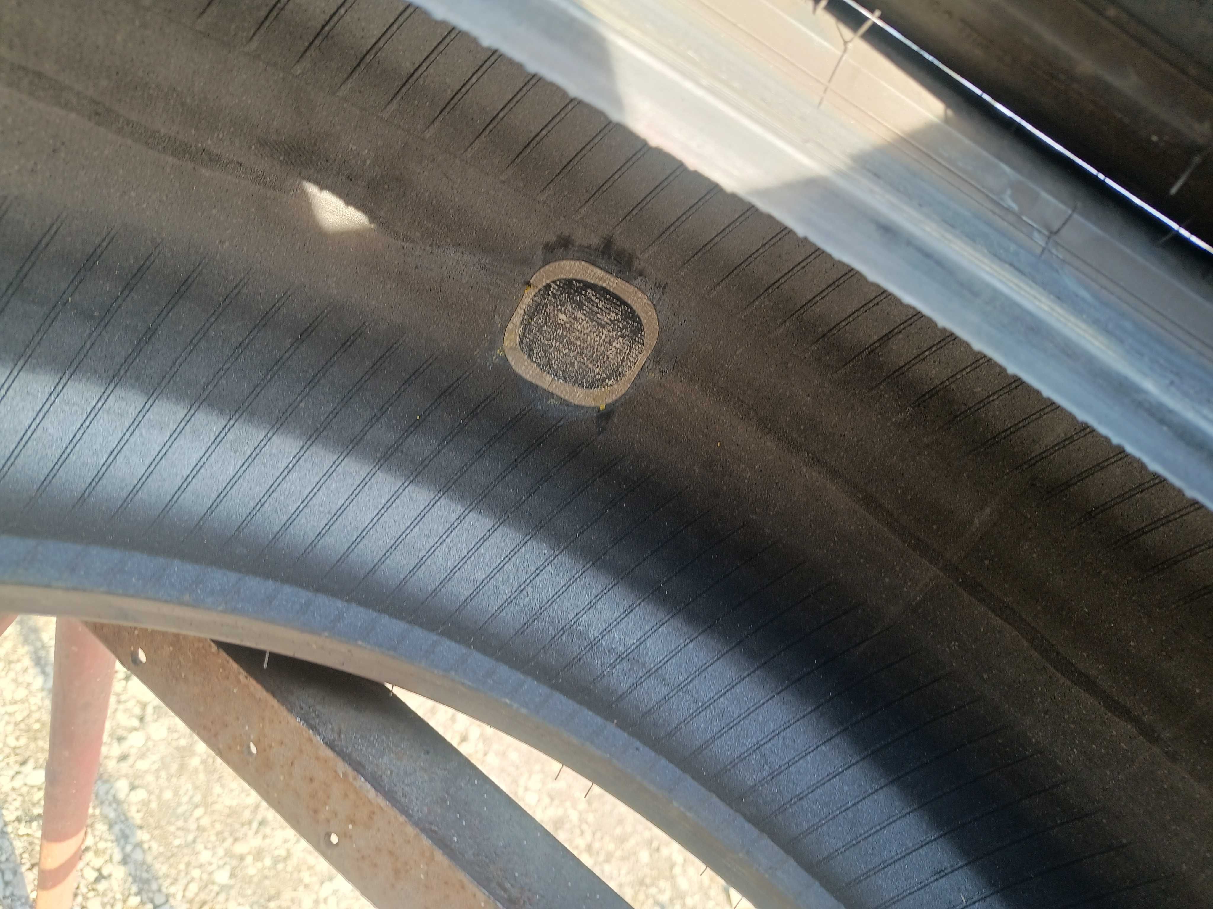 Opony letnie Bridgestone 225/50R18 z 2023r