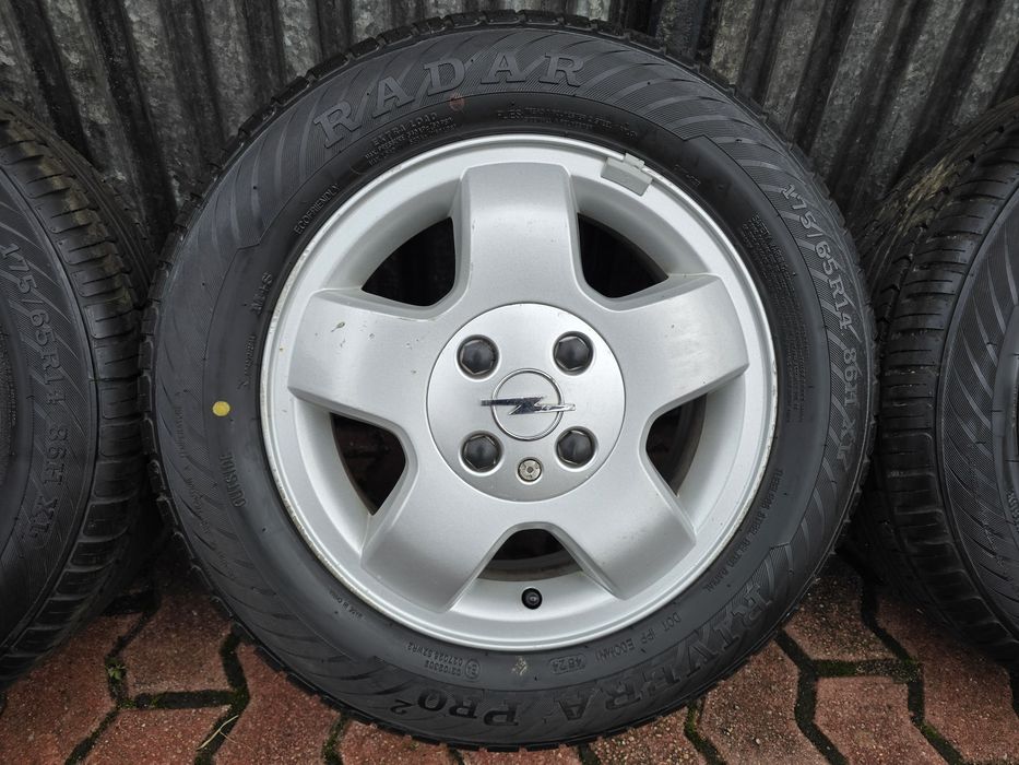 Felgi z oponami 175/65R14 Opel Corsa 4x100 Astra Combo Tigra Kadett