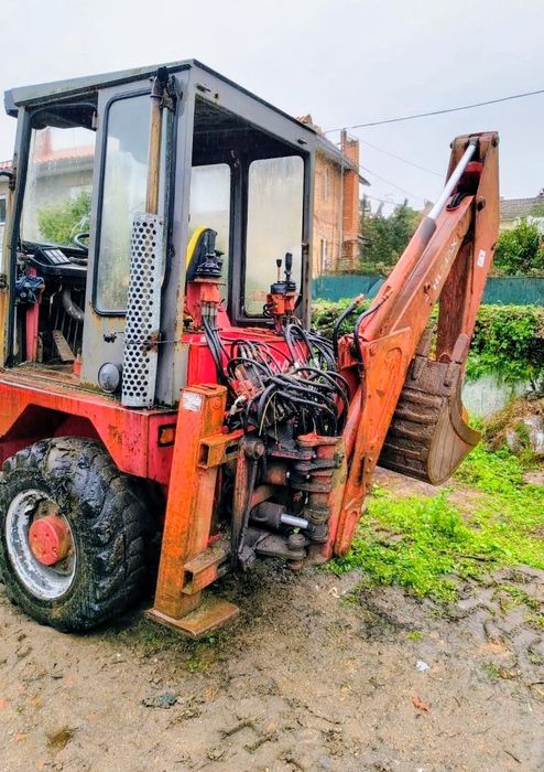 Mini retroescavadora gehl max