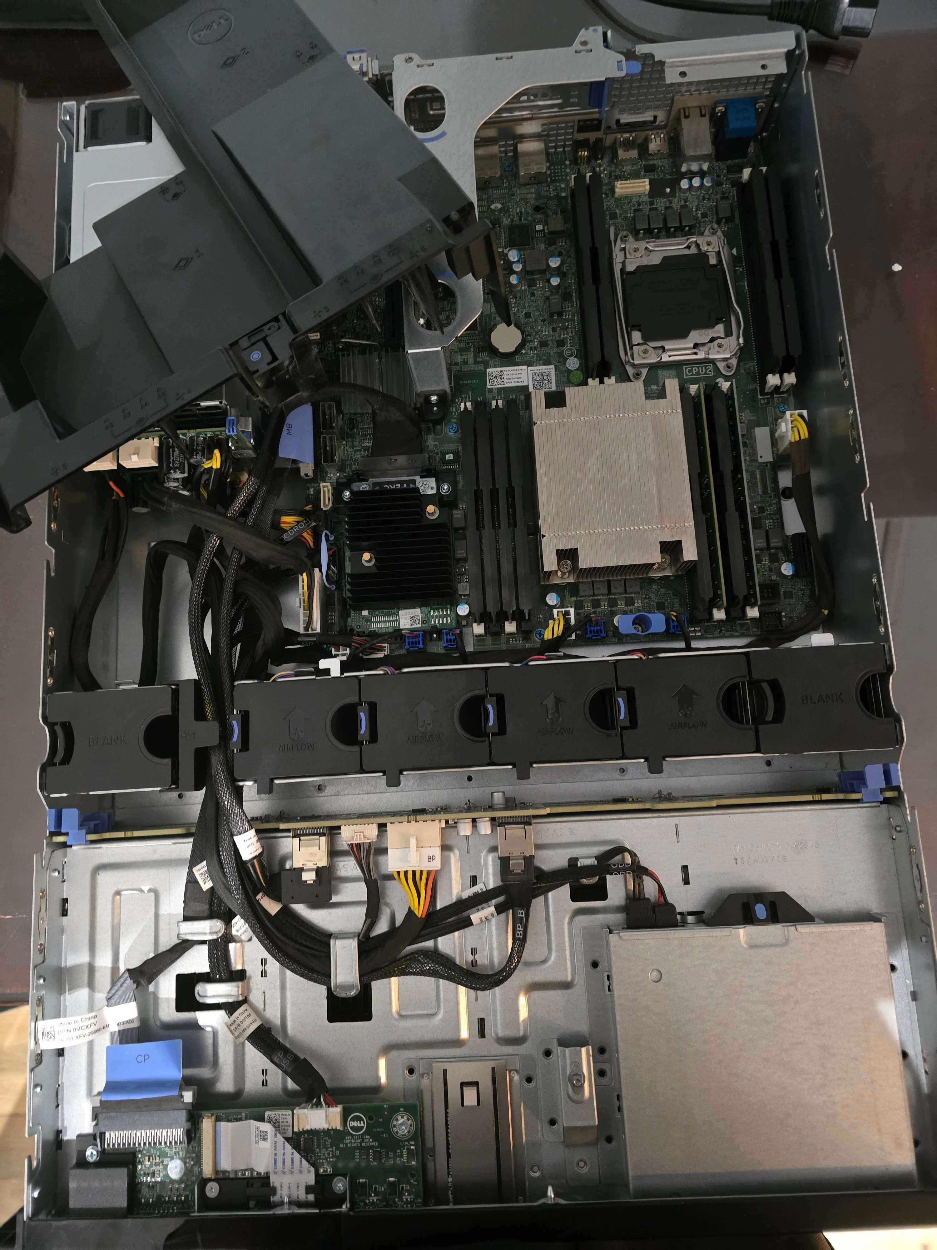 Dell PowerEdge R530 | 2x16GB | E5-2620 v4 | LFF | 4 ramki