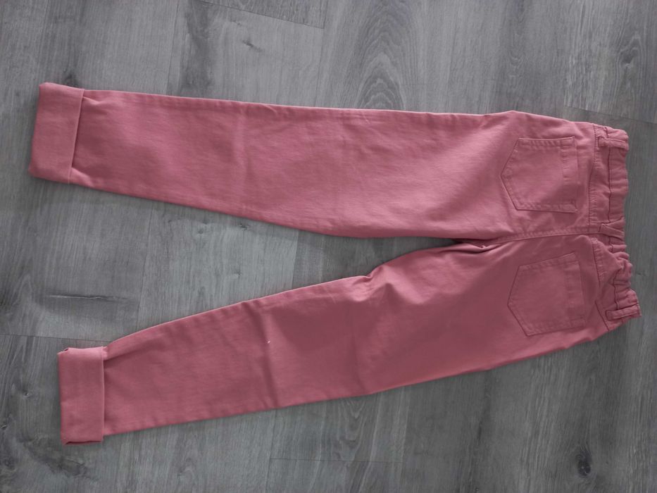 Calça Rosa da Zippy nova a estrear