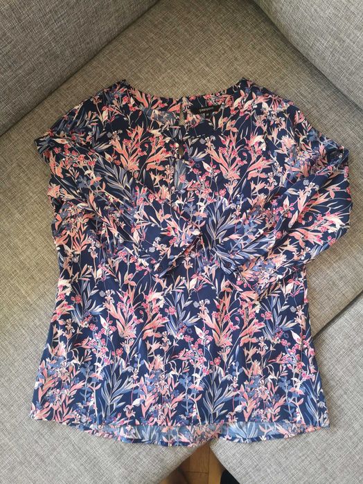 Niebieska bluzka w kwiaty greenpoint 38