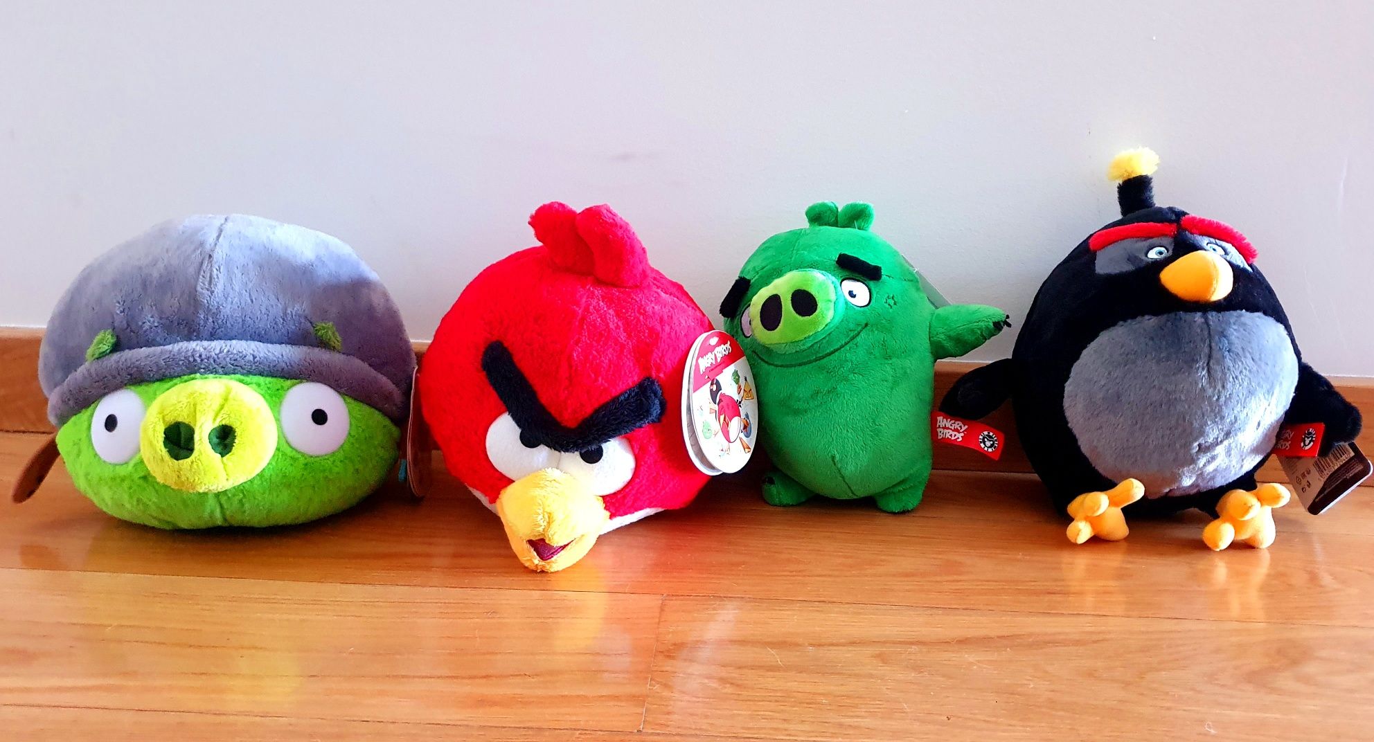 NOVOS - Peluches Angry Birds