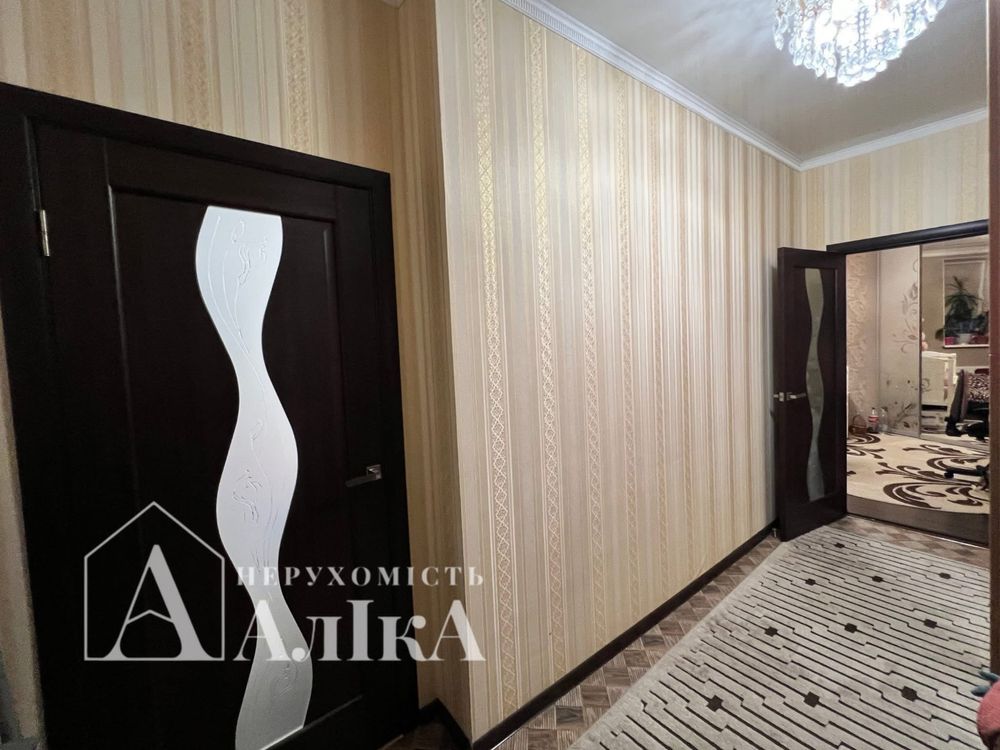 Продам 1-кімнатну квартиру з ремонтом в ЖК Нова Будова 1