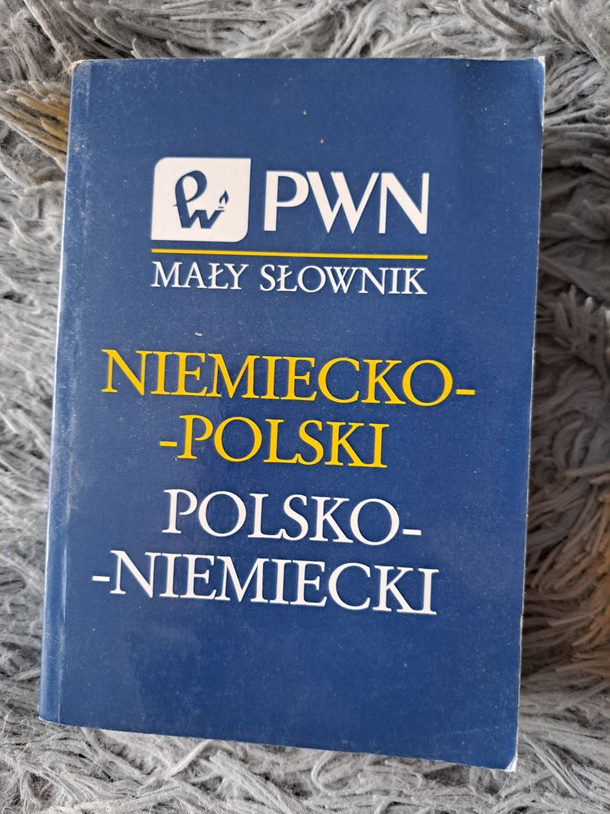 Sprzedam słownik Niemiecko -Polski Polsko -Niemiecki