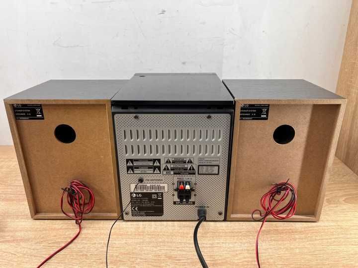 Miniwieża LG CM1560 //CD, RADIO, USB, Bluetooth// pilot