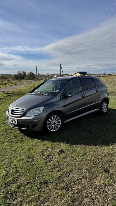 Mercedes-Benz B170