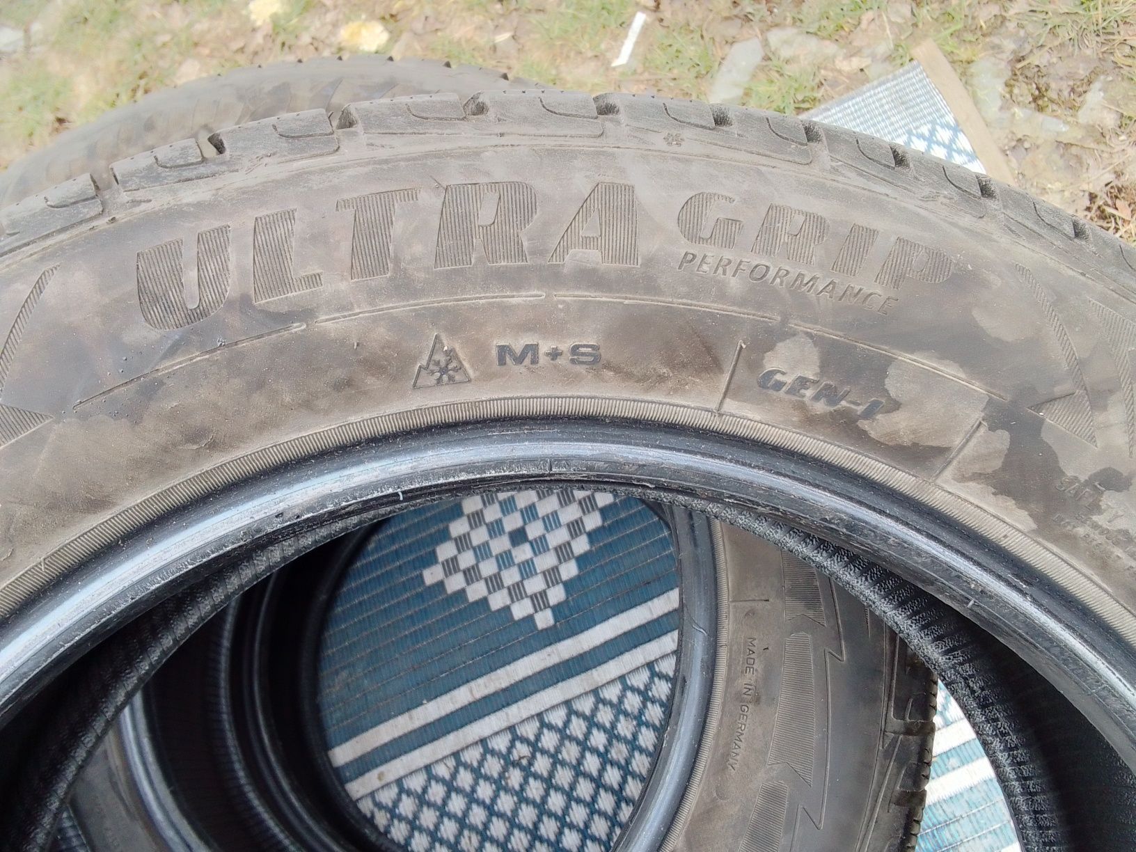 4 Opony zimowe 215/60r17 GOODYEAR 7mm