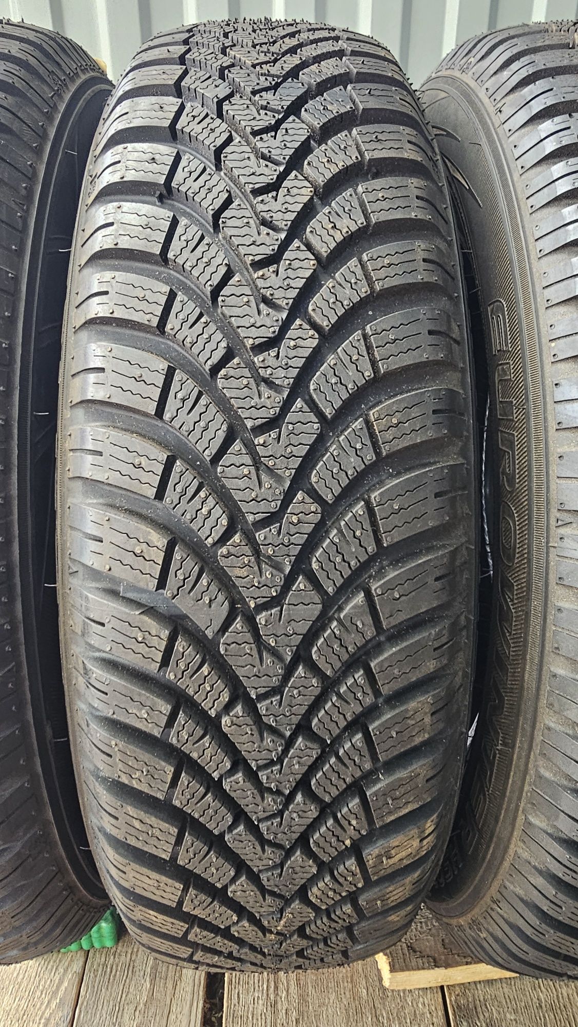 Falken EuroWinter HS01 175/65r15 84T