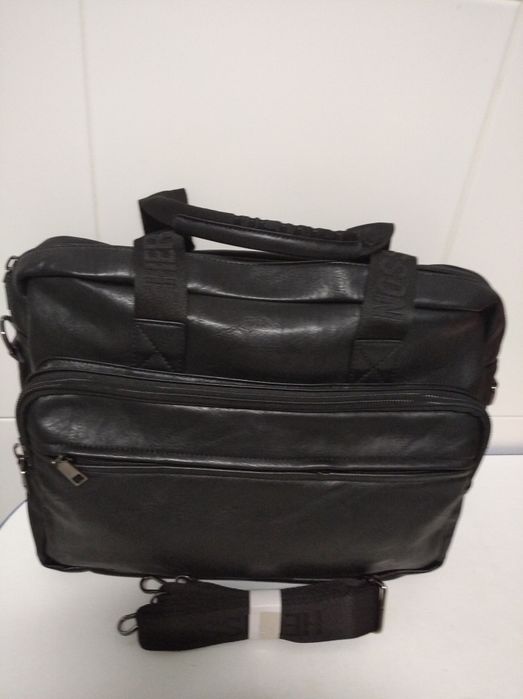 Mala grande que dá para computador