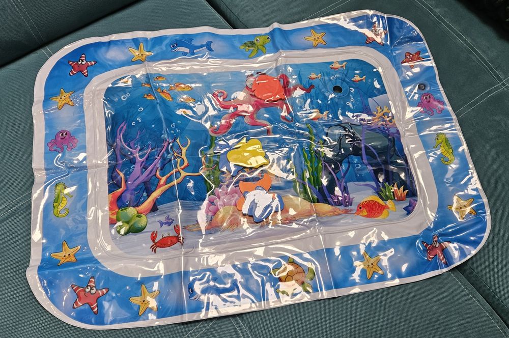 Розвиваючий водяний килимок для найменших