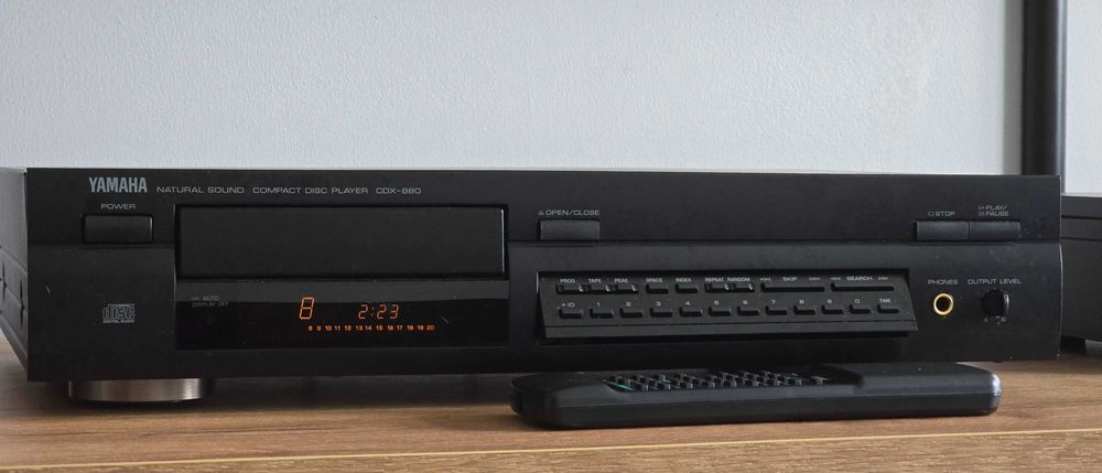 Yamaha CDX-880 Odtwarzacz CD z Pilotem
