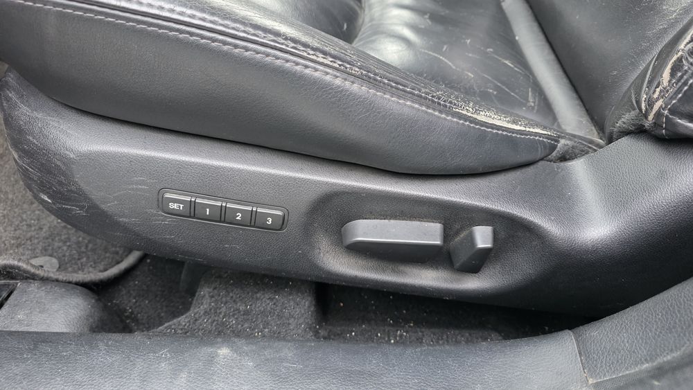 Fotele siedzenia komplet boczki skóra mazda 6 gh pamięć