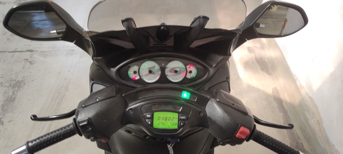 Skuter Piaggio x9 125