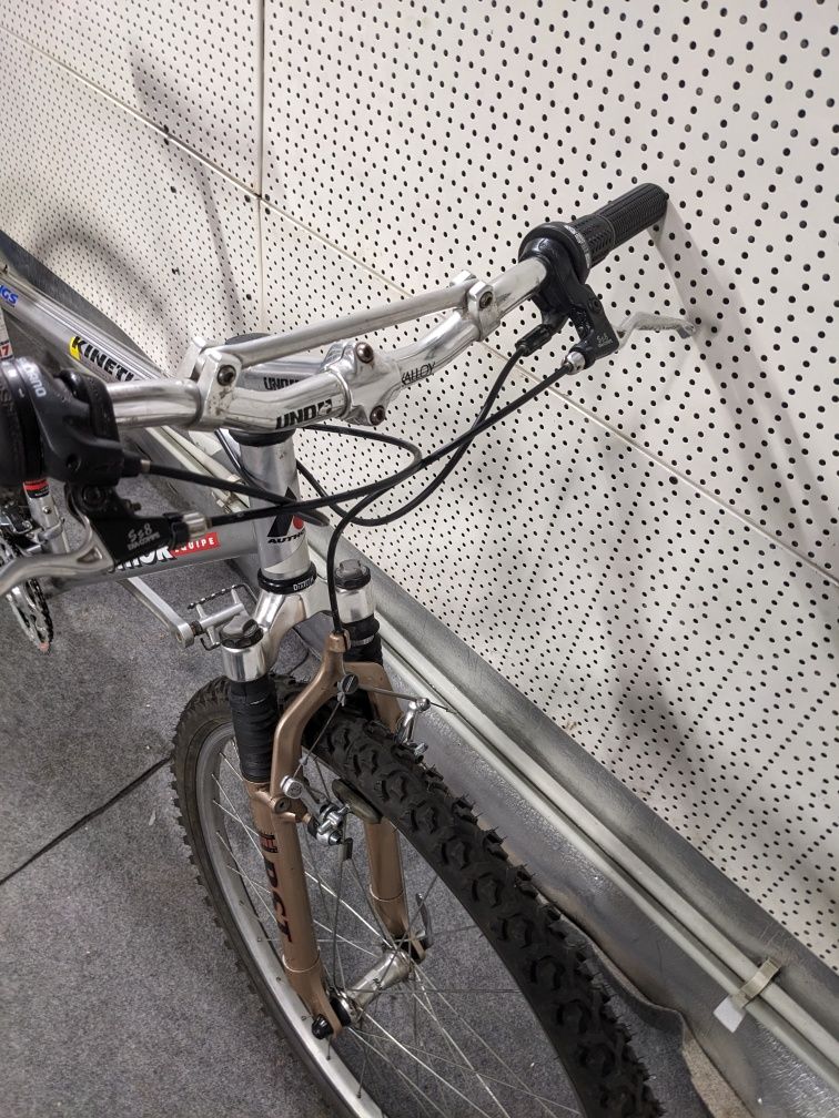 Author kinetic shock retro mtb
