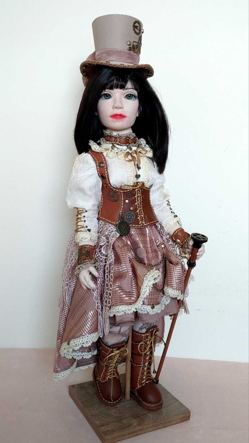 Steampunkowa Pani. Lalka tekstylna wykonana ręcznie.