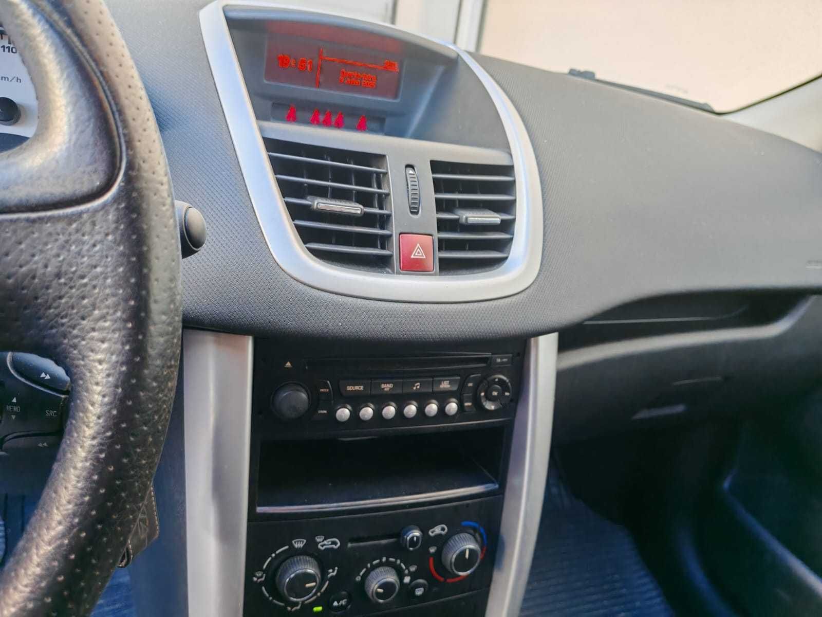 Peugeot 207 16 V Active 2011