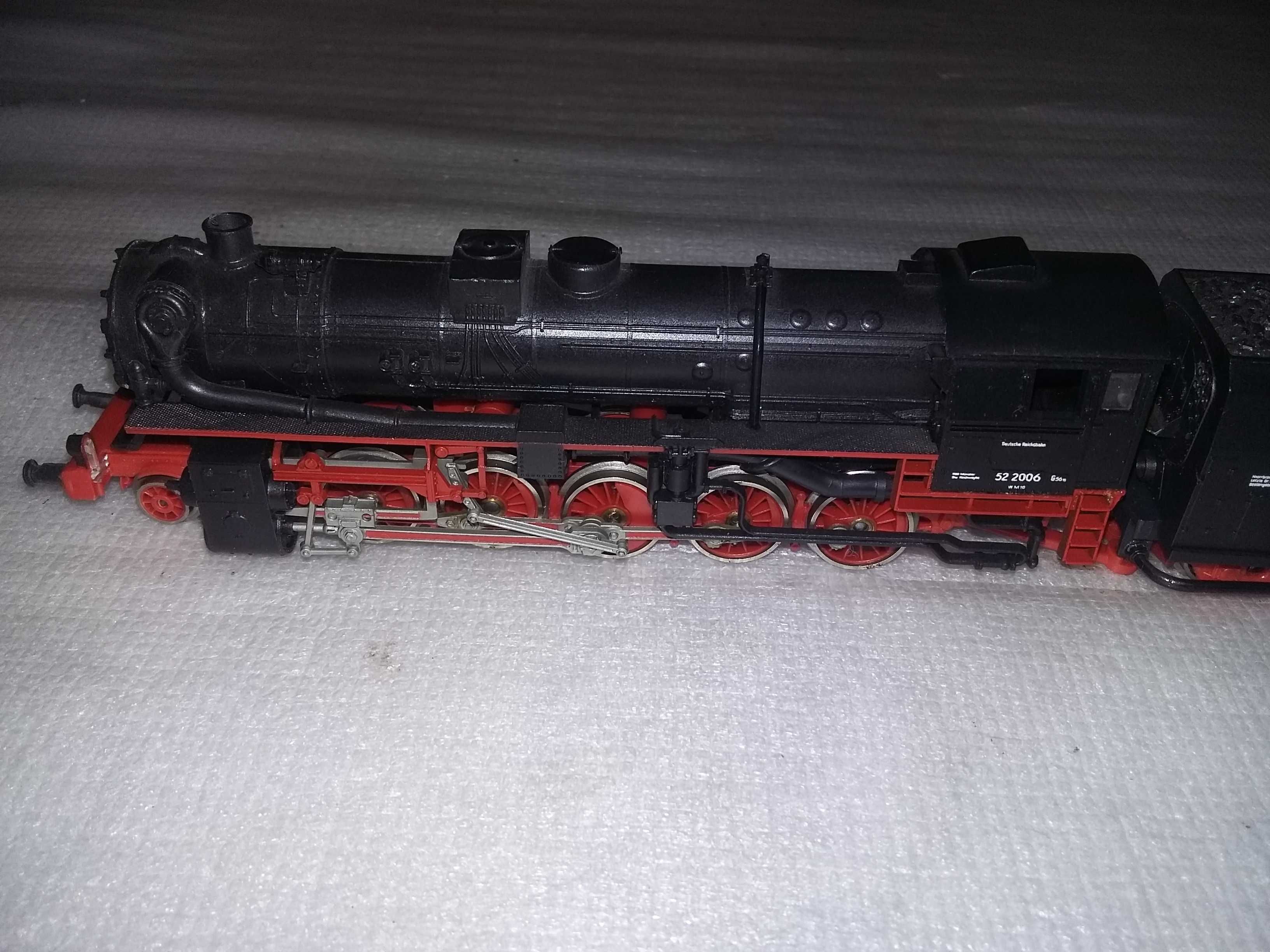 Lokomotywa parowóz Piko BR 52 skala H0