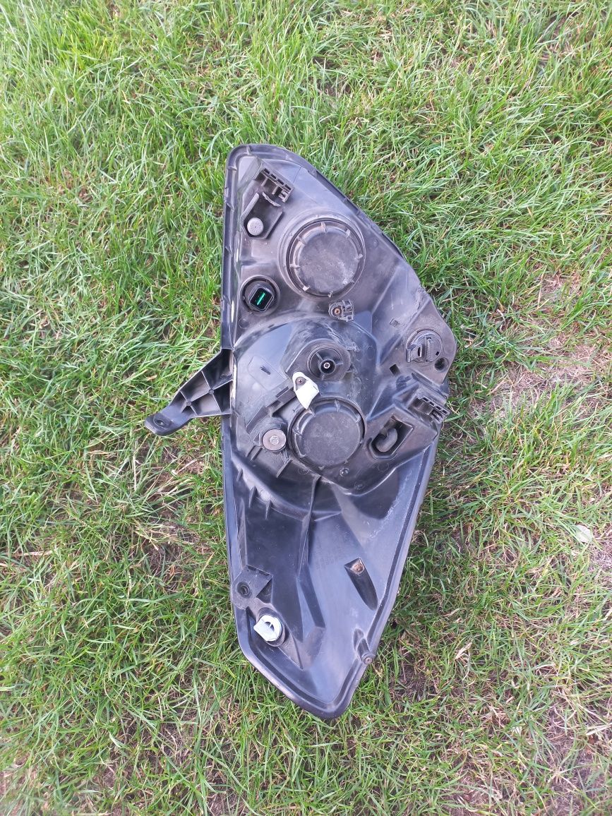 Lampa lewa przód hyundai h1