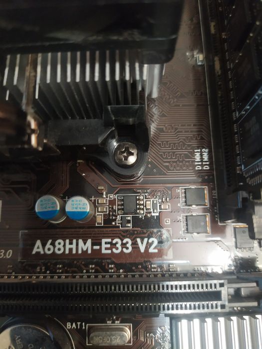 Продам комплект MSI A68HM+amd a8-7600