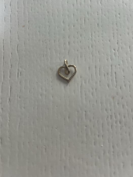 Zawiesza z żôłtego złota z diamentami 333 serce z nieskończonością