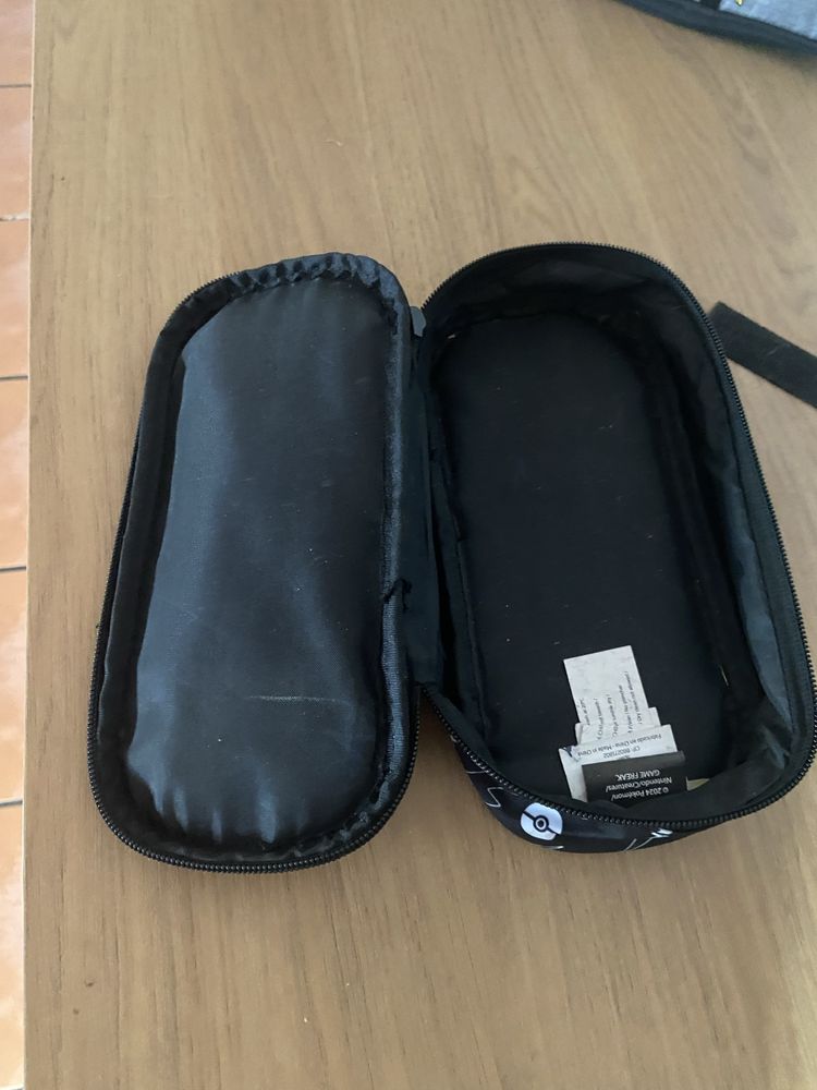 Conjunto Mochila Estojo e Lancheira Pokemon