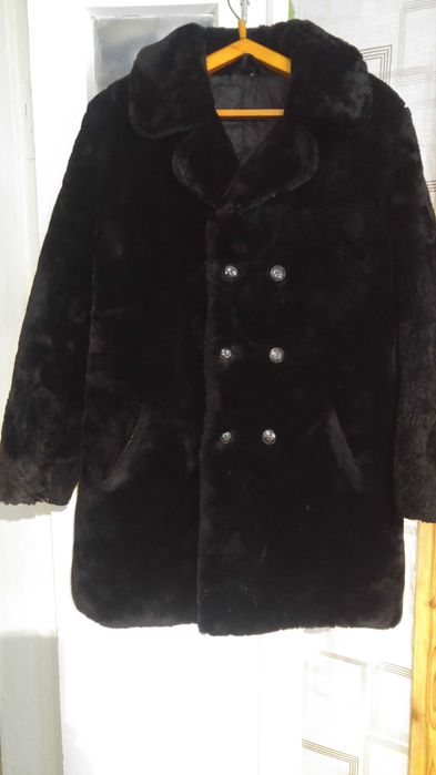 Чоловіча шуба з мутону .