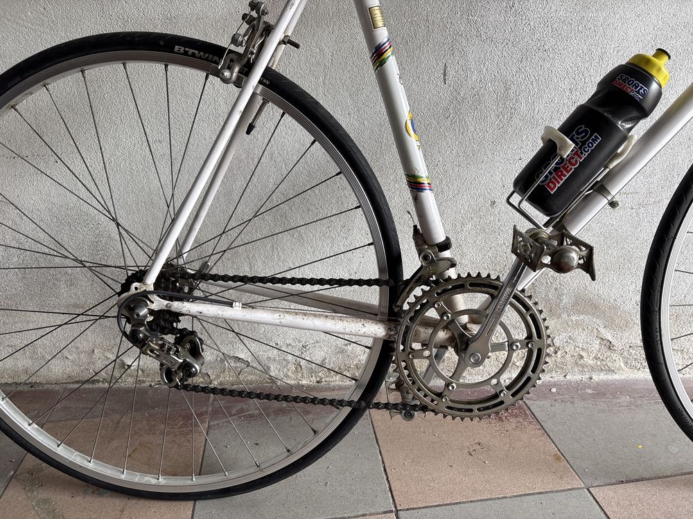 Vendo bicicleta de ciclismo antiga
