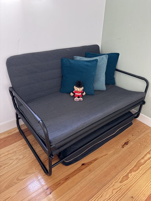 Sofá-cama IKEA HAMMARN – Como novo!